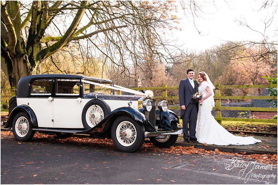 Stunning elegant wedding photographs at Calderfields Golf and Country Club and Walsall Arboretum in Walsall by Classical Wedding Photographer Barry James