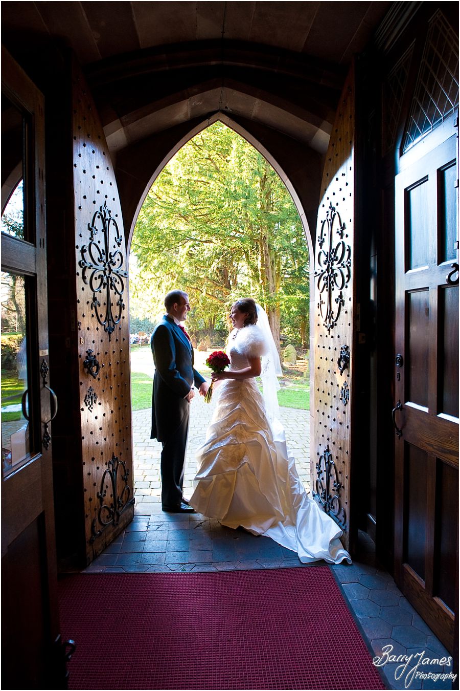 Beautiful wedding photography at Christchurch in Lichfield by Lichfield Wedding Photographer Barry James