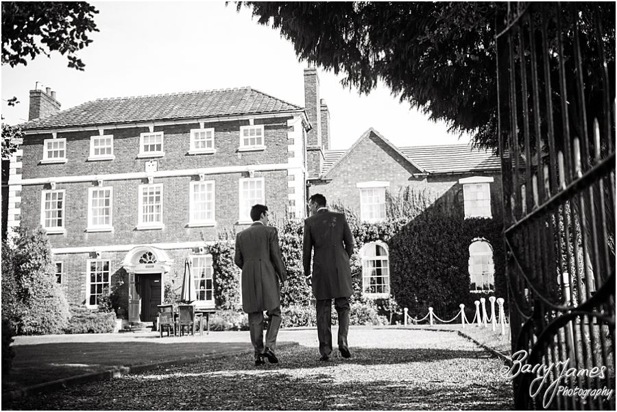Creative contemporary wedding photography that captures the wedding story at Park House in Shifnal by Wolverhampton Wedding Photographer Barry James