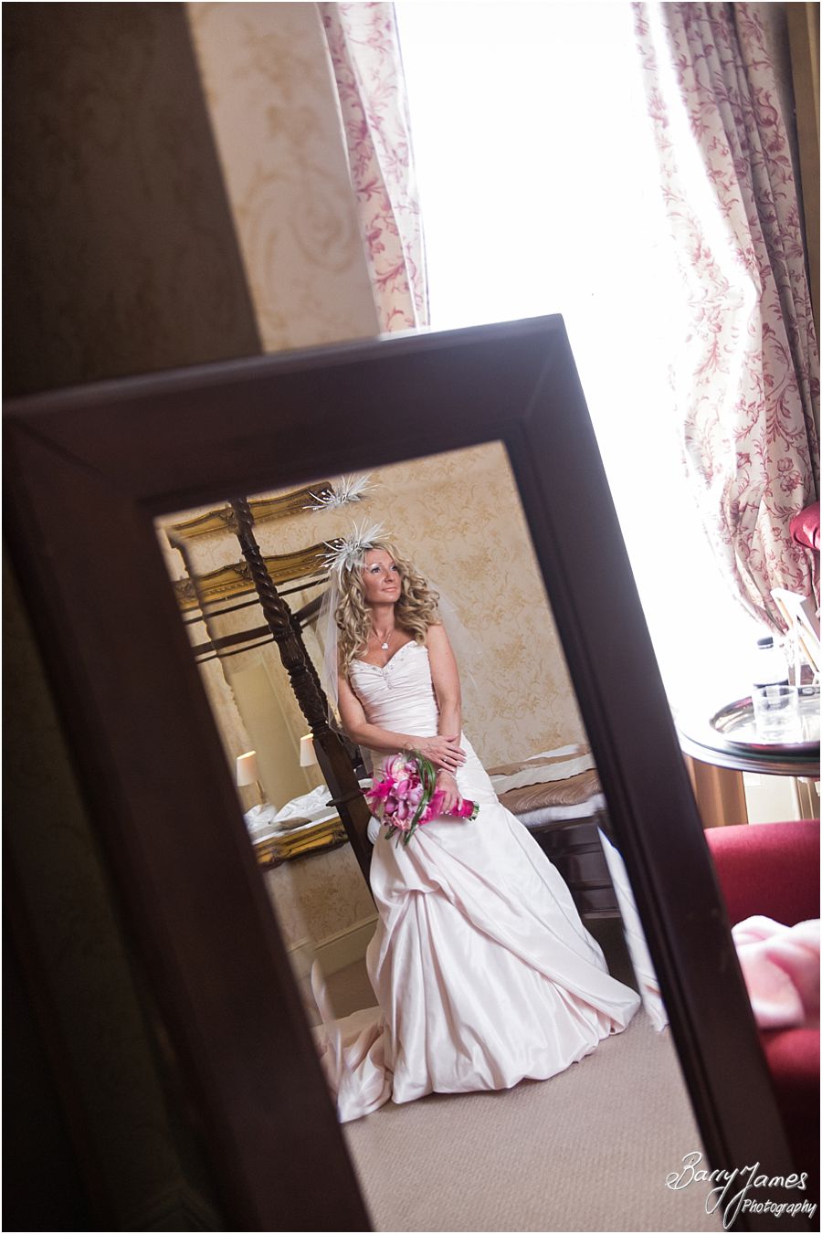 Creative contemporary wedding photography that captures the wedding story at Park House in Shifnal by Wolverhampton Wedding Photographer Barry James