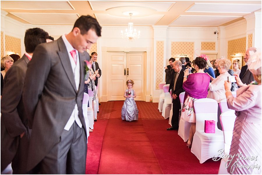 Stunning contemporary wedding photographs at Park House in Shifnal by Wolverhampton Wedding Photographer Barry James