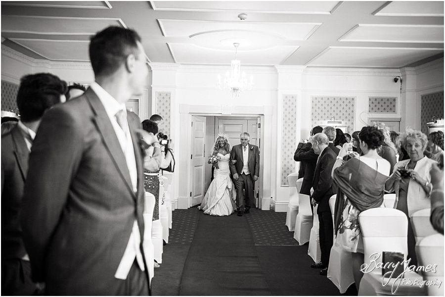 Modern wedding photography from award winning full time wedding photographer at Park House in Shifnal by Wolverhampton Wedding Photographer Barry James