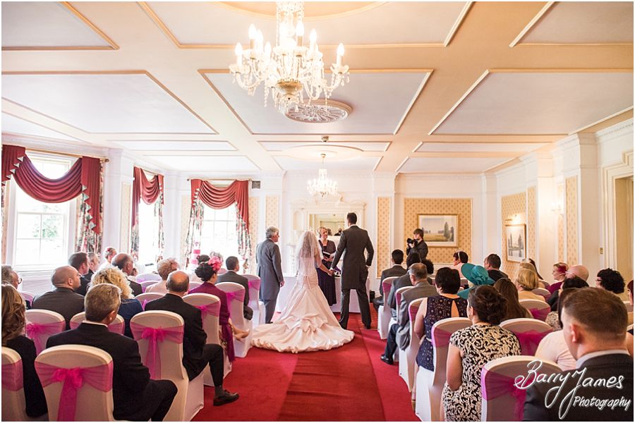 Creative contemporary wedding photography that captures the wedding story at Park House in Shifnal by Wolverhampton Wedding Photographer Barry James
