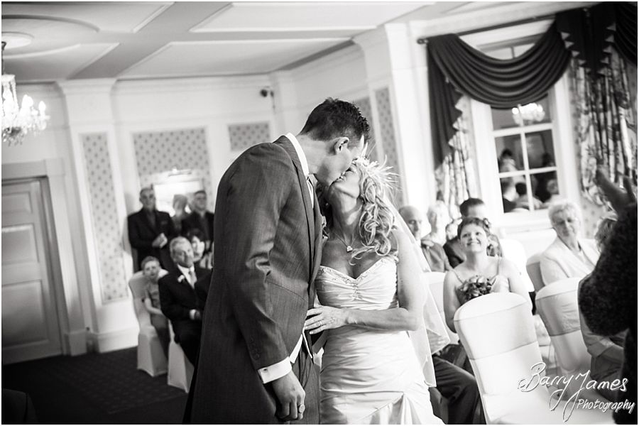 Modern wedding photography from award winning full time wedding photographer at Park House in Shifnal by Wolverhampton Wedding Photographer Barry James