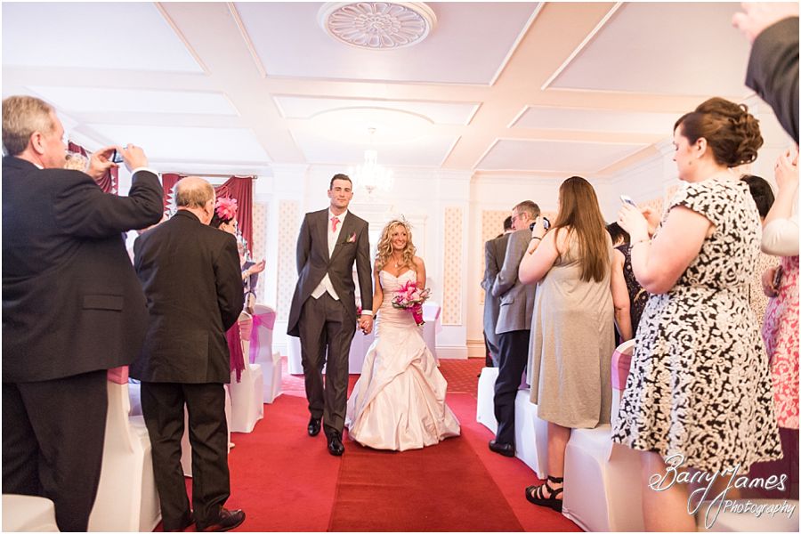 Stunning contemporary wedding photographs at Park House in Shifnal by Wolverhampton Wedding Photographer Barry James