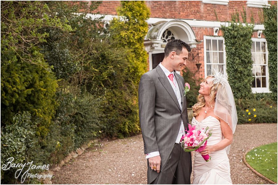 Stunning contemporary wedding photographs at Park House in Shifnal by Wolverhampton Wedding Photographer Barry James