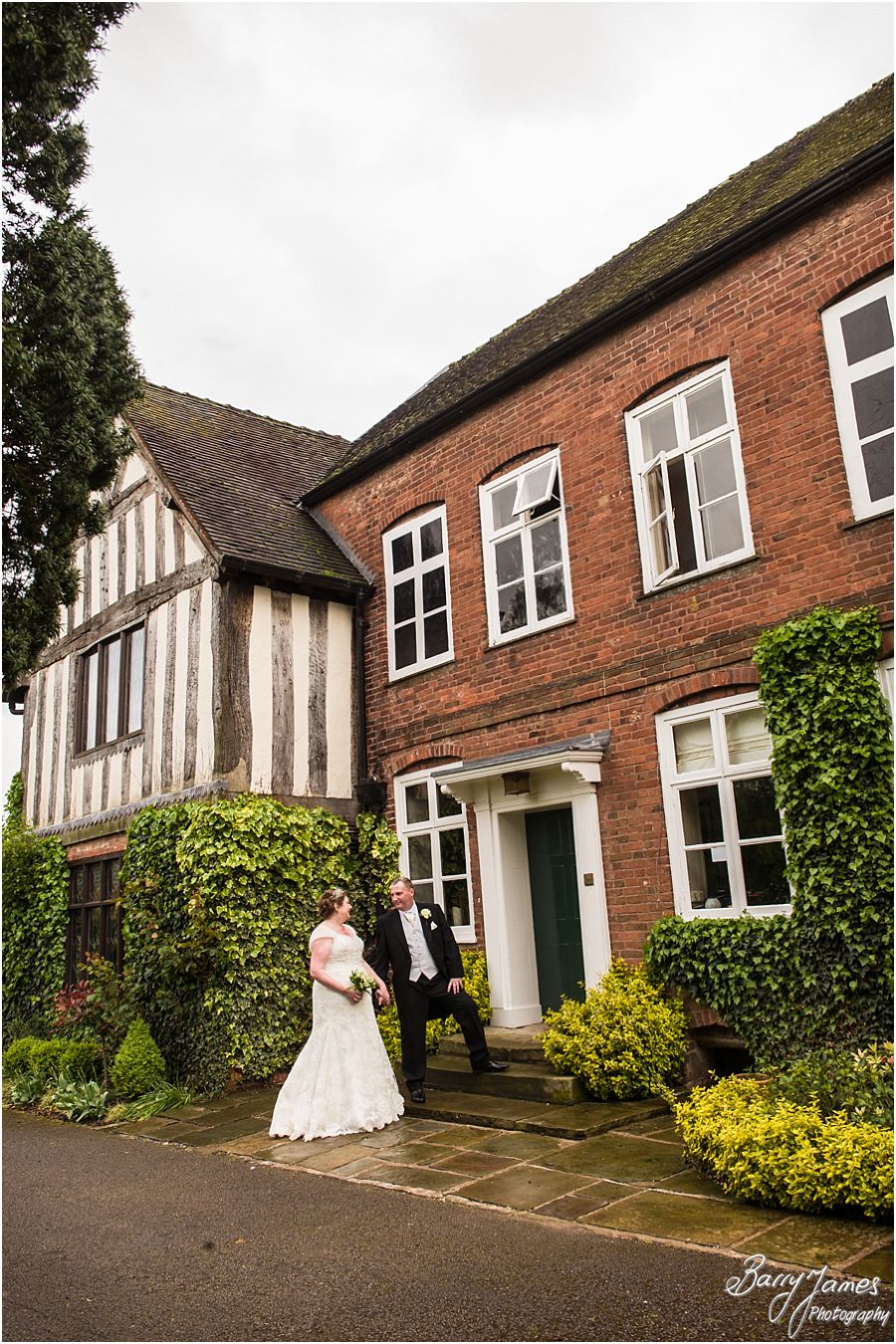 Storytelling wedding photography at The Moat House in Acton Trussell by Contemporary and Creative Wedding Photographer Barry James
