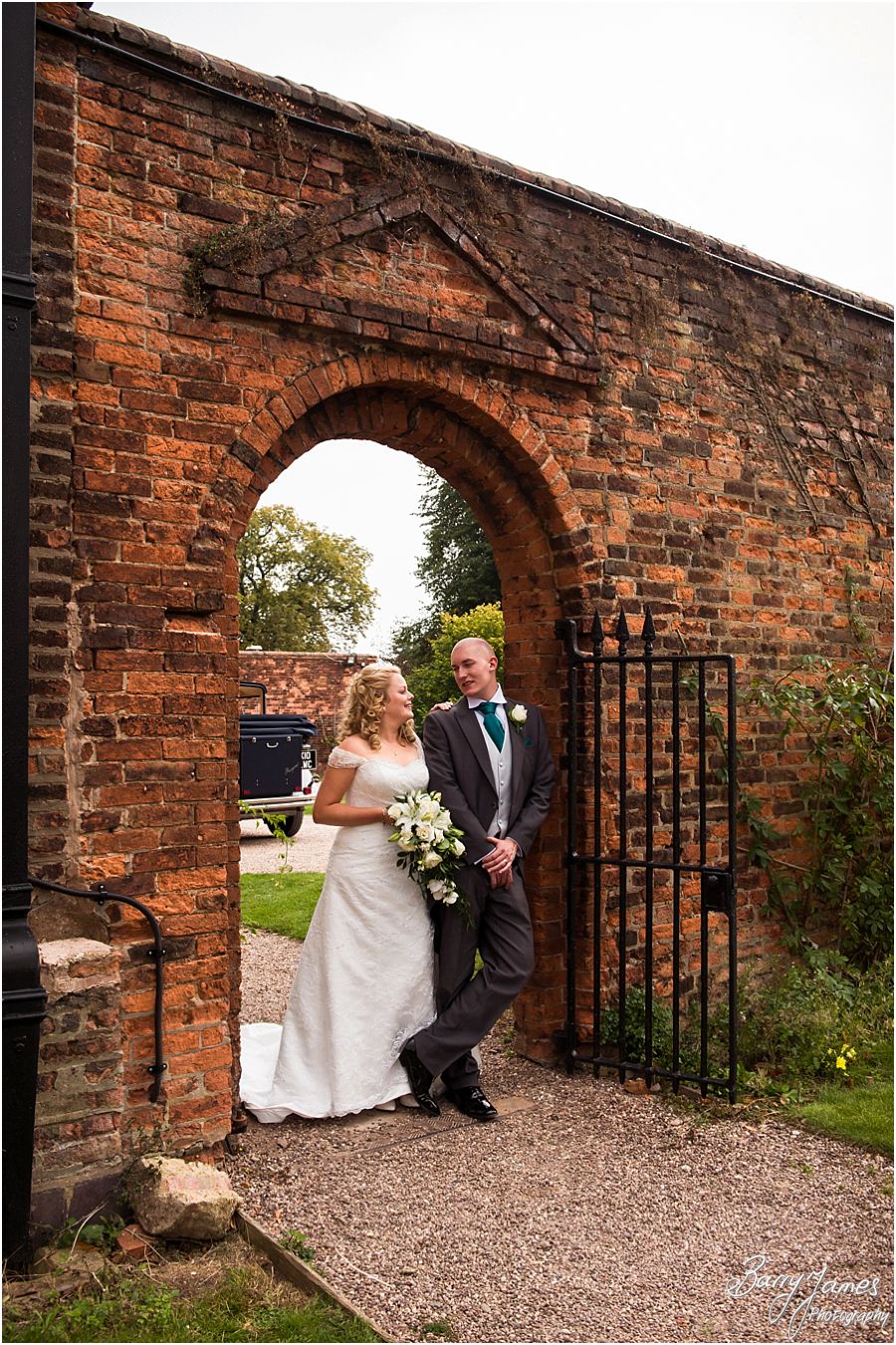 Contemporary and candid wedding photos at Castle Bromwich Hall Hotel in Birmingham by Contemporary Candid and Creative Wedding Photographer Barry James